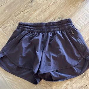Lululemon Tracker Shorts Size 8